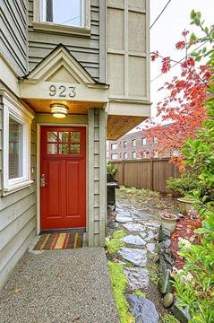 $645,000
Craftman Townhome - Capitol Hill