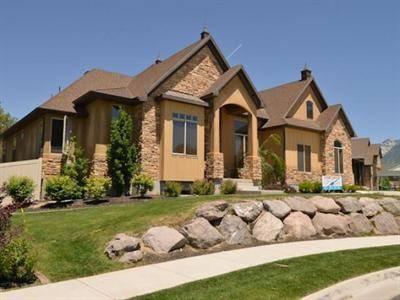 $645,000
Gorgeous Custom Home
