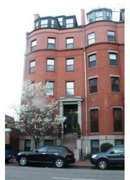 $649,000
Condominium and Co-op, Townhouse - Boston, MA