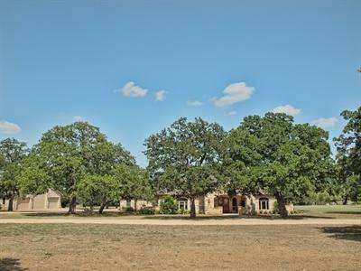 $649,000
Private Retreat on +6 Acres in Spicewood!