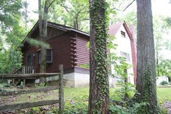 $64,900
Harpers Ferry, Cozy 1 BR, 1 BA cabin in private wooded