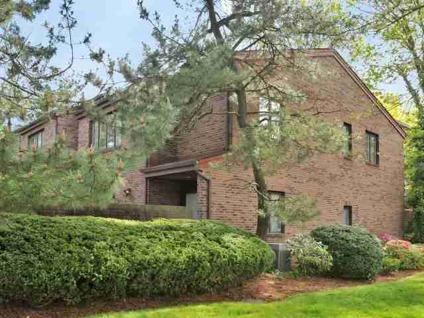 $659,000
Englewood 3BR 2.5BA, Elegant brick townhouse.