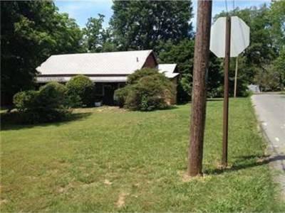 $65,000
Fixer Upper - Value in the Land