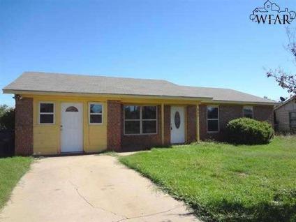 $65,000
Wichita Falls, This 3 bedroom, 2 bath home is located in the