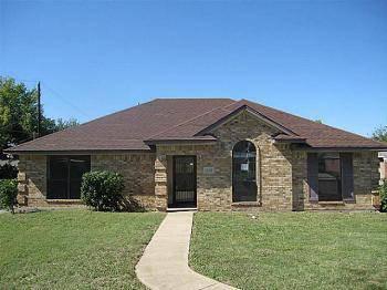 $66,000
Mesquite, Spacious Three BR, Two BA home with wood laminate