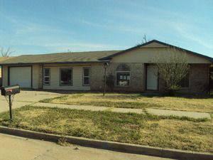 $66,900
Large Beautiful Lawton Home For Just $66,900 (Lawton, OK - Take A Look At It