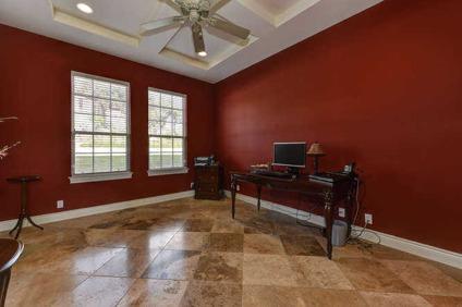 $675,000
Austin 5BR 4BA, Private corner lot with room for pool.