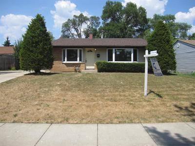 $67,400
Two bedroom home in Carpentersville with two full baths.