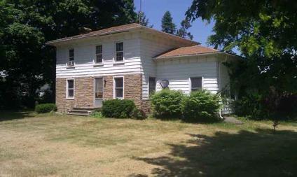 $67,500
Clinton, SPACIOUS HOME WITH 4 BEDROOM AND 1 BATH PLUS OVER