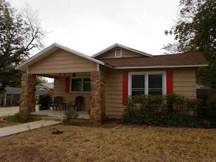 $68,000
Baird 2BR 1BA, CUTE starter home with lots of great updates!