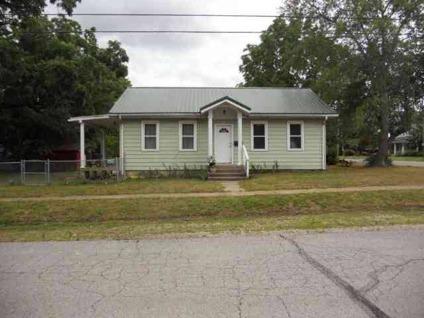 $68,500
Nice home with two bedrooms plus an additional small room that could be used for