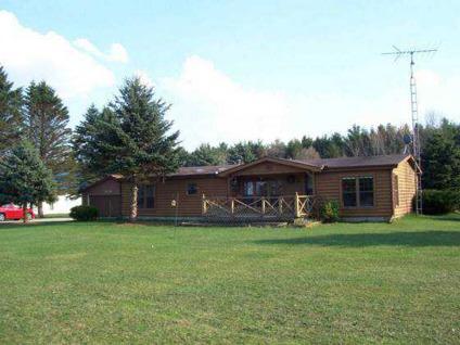 $68,520
Lovely Home on 4+ acres in Gladwin