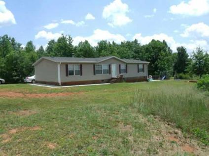 $68,900
Very Nice Double Wide Home with a mountan view (Travelers Rest) $68900 3bd