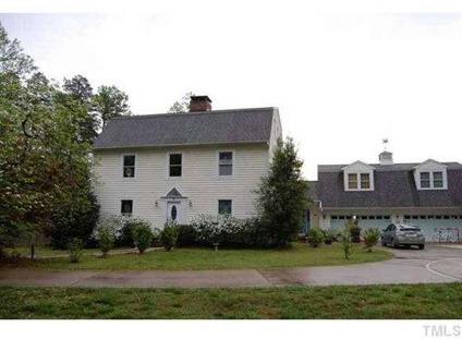 $699,000
Elegant New England style home on 10+ acres!