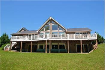 $699,000
Lake Anna Waterfront Home for Sale!