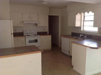 $69,000
Beaufort 3BR 1BA, This house has been renovated and is move