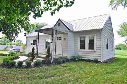 $69,900
Adorable and completely remodeled home in Rossville schools!!!