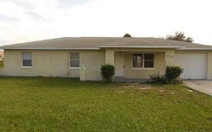$69,900
Sebring, Newer 3 bed 2 bath home in Ridge with all tile