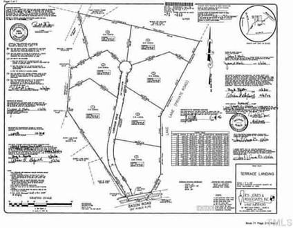 $69,900
Wooded lake front lots located in a small cul-de-sac community.