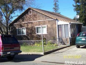 $70,000
Sacramento 2BR 1BA, Great home for investment.Traditional