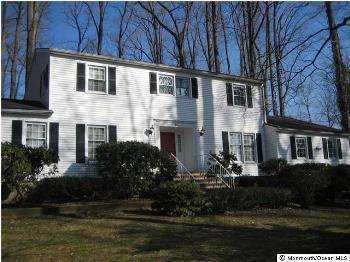 $725,000
Holmdel 2.5BA, Welcome to this beautiful newly renovated 5