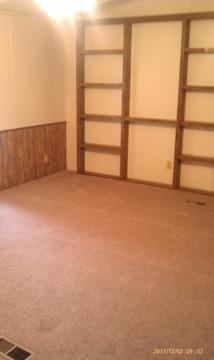 $725
2/2 Treasure Island MH with detached 1/1 Suite