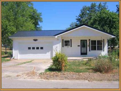 $72,000
Adorable-Affordable! Ready for a new owner. Well maintained home with large