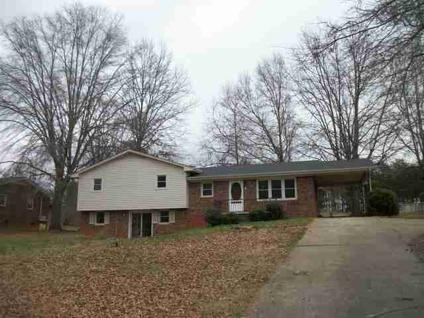 $73,500
Forest City 3BR 2BA, lots of room in this split level home