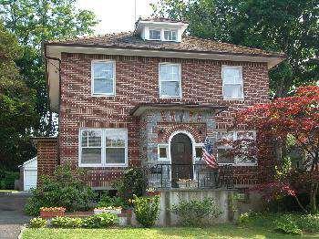 $749,888
Tarrytown 4BR 2.5BA, This solid brick colonial was built in