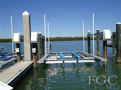 $74,900
Fort Myers Beach, Spectacular Waterside floating concrete
