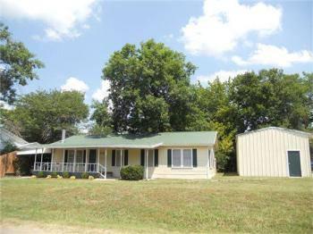 $74,900
Kemp Three BR One BA, Remodeled 3-1-1 with 20 x 40 Shop,Garage with