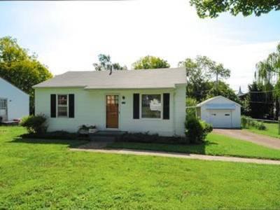 $74,900
Lease Purchase This Cute Cottage Rancher for $575/Month!