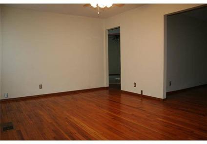 $74,900
Oklahoma City 3BR 1.5BA, Single Family in Midwest City