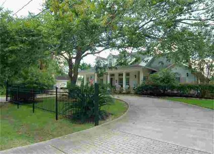 $750,000
Kemah 3BR 2.5BA, TROPICAL PARADISE AND PRIVACY IN DOWNTOWN