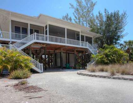 $750,000
Placida, 4 bedroom, 2 bath Key West home across the sandy