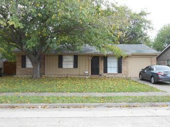 $75,000
Garland Three BR 1.5 BA, Great first time homebuyer property!
