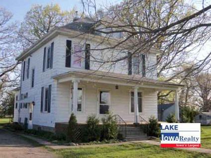 $75,000
Klemme 4BR 2BA, A large family home with old fashioned