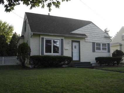 $76,000
Adrian 3BR 1BA, This neat and tidy 910 sq ft cape cod on a