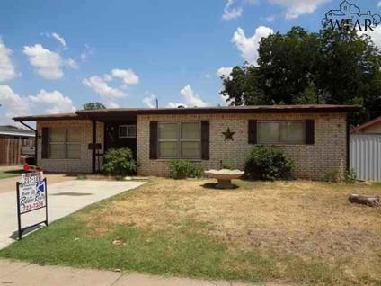 $76,000
Wichita Falls 3BR 1BA, Look no further for that Great