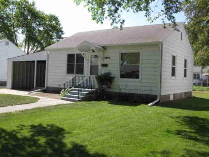 $77,900
Columbus 2BR 1BA, will fit right into this Charming Ranch