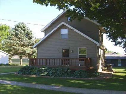 $78,000
Conrad 1BA, welcomes you! Life will be easy with this 2