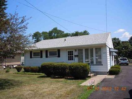 $78,900
Galesburg 1BA, Well maintained 2BR ranch w/laundry room and