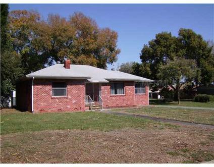$78,900
Lakeland 2BR 2BA, DOLLHOUSE JUST DOES NOT DO THIS HOME