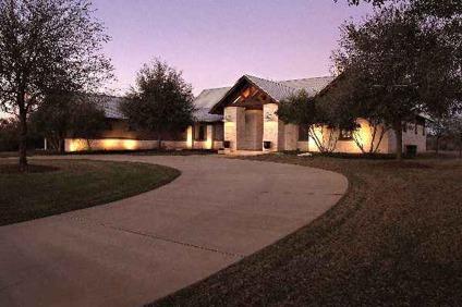 $799,000
College Station 4BR 4.5BA, Entertaining, living room and