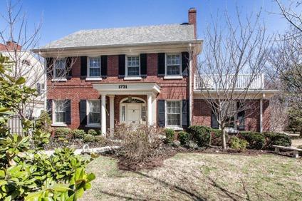 $799,900
3-Story Cherokee Parkside Classic - JUST LISTED!