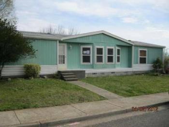 $79,900
Eagle Point 2BA, Cute and clean manufactured home on .17