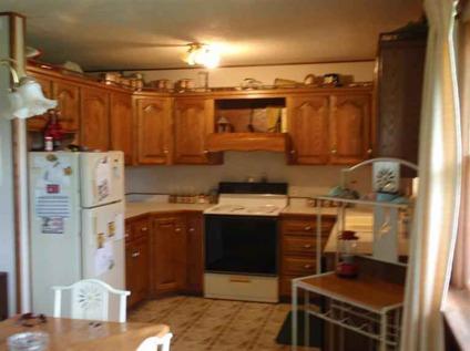 $79,900
Ozark 2BA, LOCATION is Perfect in this 3 bed home with a