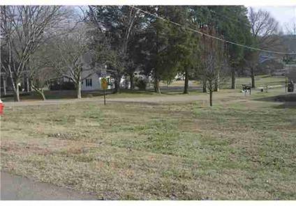 $7,500
Great building lot within walking distance of historic downtown Clifton