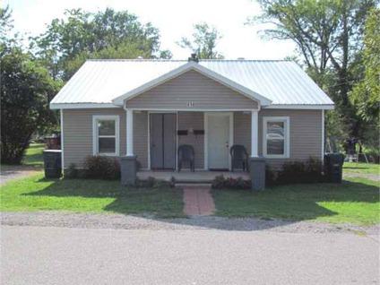 $80,000
Murray, Great investment property -- duplex with 1 bedroom