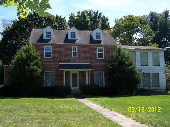 $81,800
Bluefield 5BR 3.5BA, Amazing amount of potential!!
